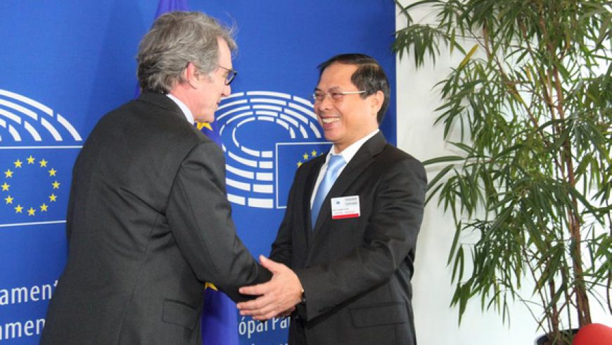 Nghị viện châu Âu thông qua Hiệp định thương mại tự do với Việt Nam – EVFTA