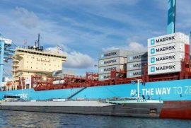 [TIN TỨC] – Tàu Container của Maersk chạy bằng methanol xanh tại Rotterdam.