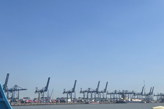 [TIN TỨC] – TP.HCM: Gần 5.000 container tồn đọng ở cảng biển