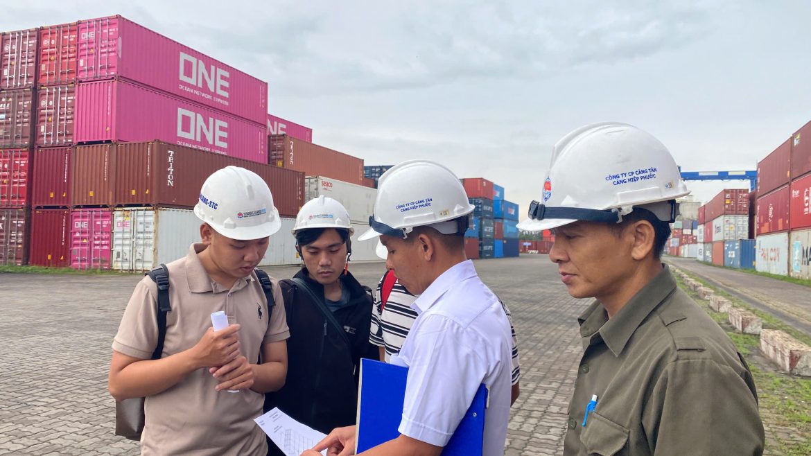 KẾT THÚC KHÓA HỌC VẬN HÀNH CẨU KHUNG RTG – KHỞI ĐẦU CHO NHỮNG NGƯỜI LÁI CẨU CHUYÊN NGHIỆP